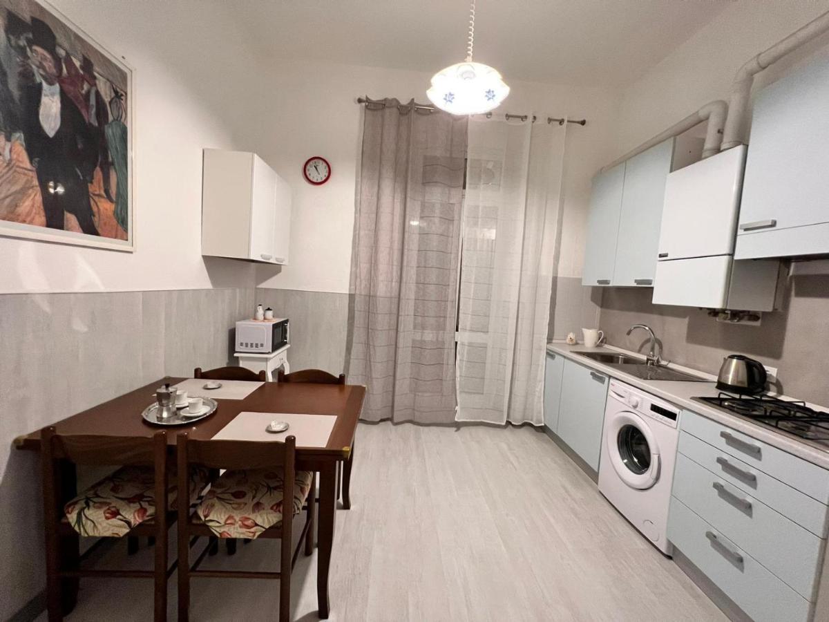 Savona Casa Vacanze Vicino Mare 3 Minuti Wifi מראה חיצוני תמונה