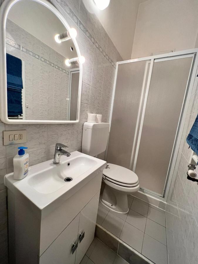 Savona Casa Vacanze Vicino Mare 3 Minuti Wifi מראה חיצוני תמונה