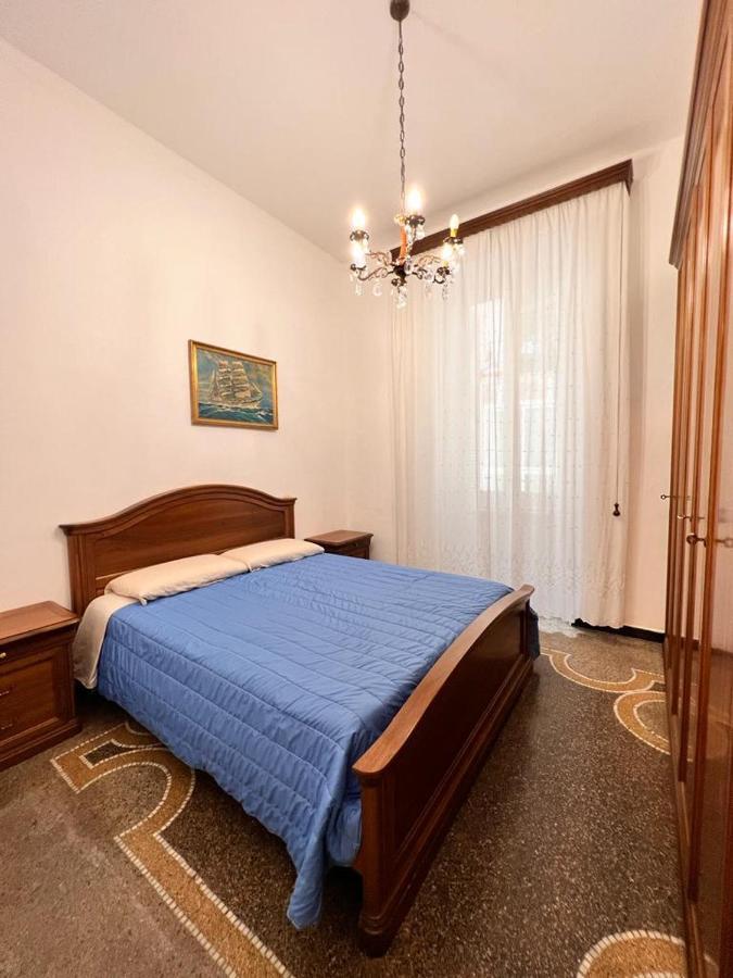 Savona Casa Vacanze Vicino Mare 3 Minuti Wifi מראה חיצוני תמונה