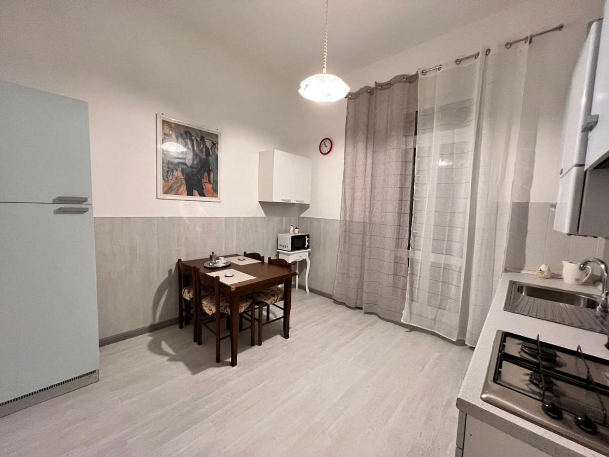 Savona Casa Vacanze Vicino Mare 3 Minuti Wifi מראה חיצוני תמונה