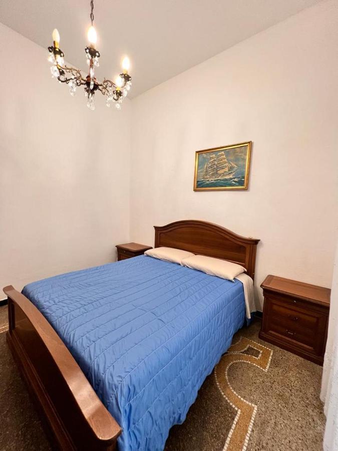 Savona Casa Vacanze Vicino Mare 3 Minuti Wifi מראה חיצוני תמונה