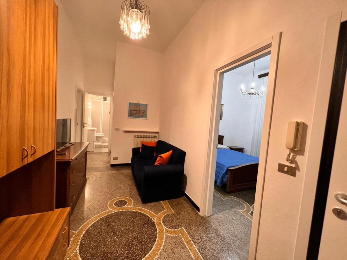 Savona Casa Vacanze Vicino Mare 3 Minuti Wifi מראה חיצוני תמונה