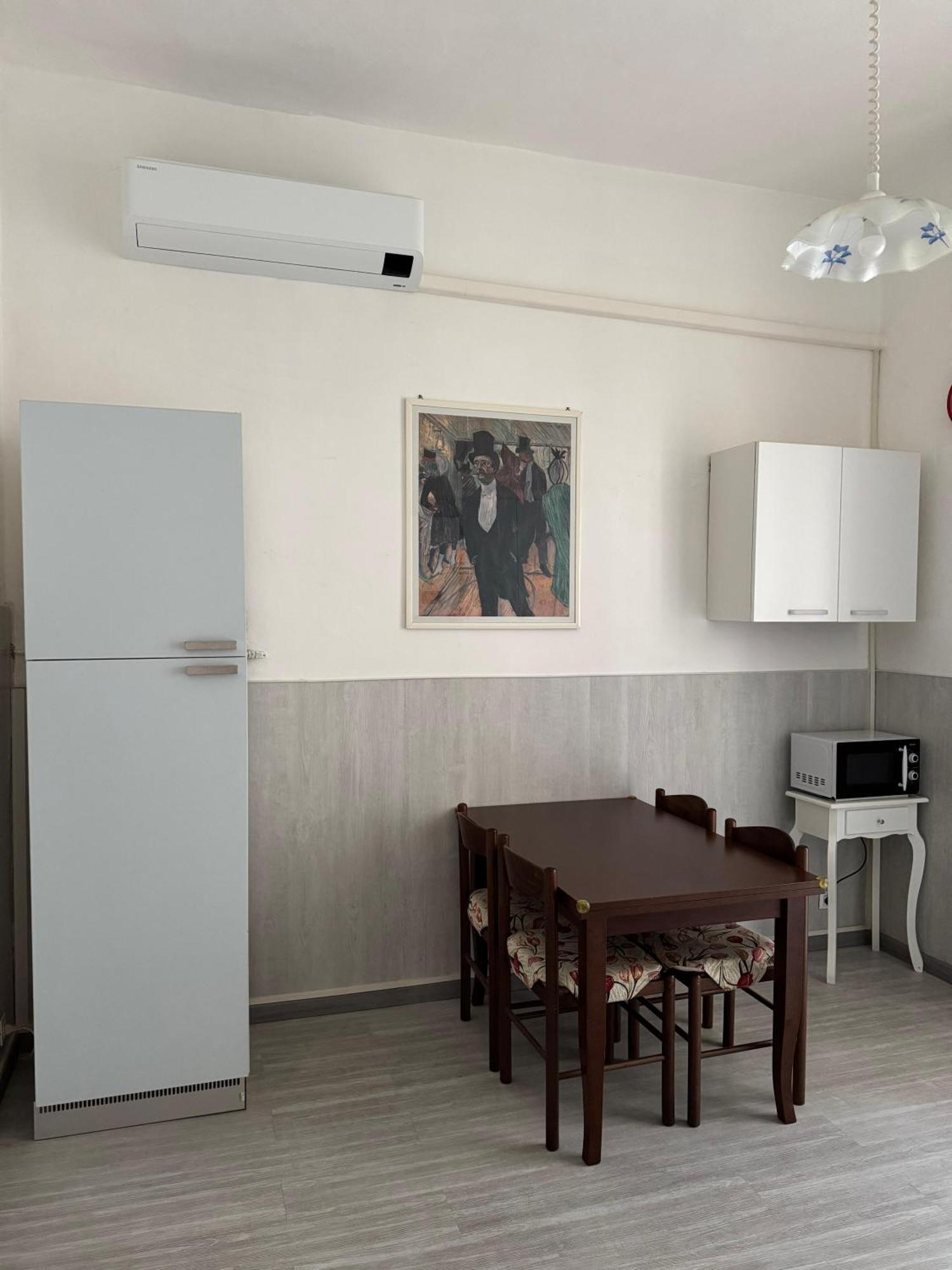 Savona Casa Vacanze Vicino Mare 3 Minuti Wifi מראה חיצוני תמונה
